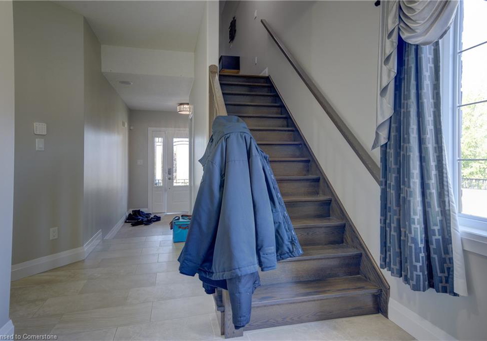 533-gristmill-street-waterloo-ontario-40757457