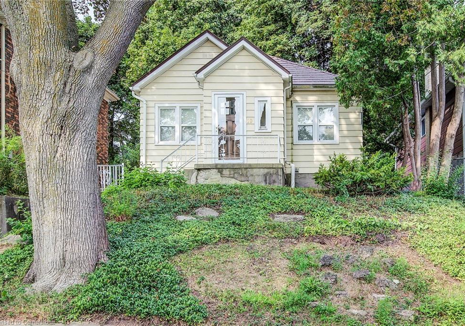 19-chestnut-street-kitchener-ontario-40757478