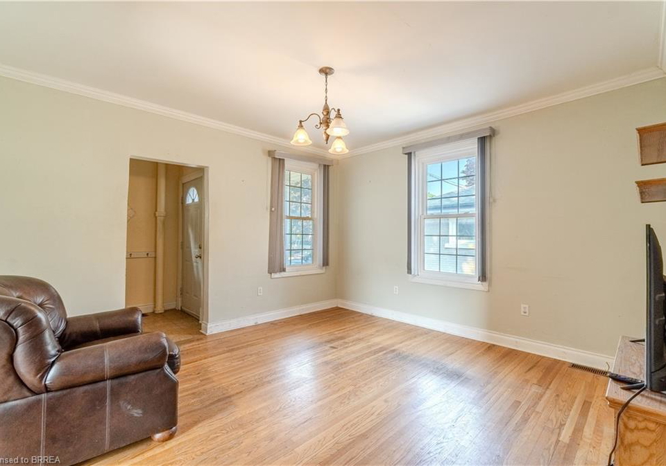 41-stanley-street-cambridge-ontario-40757515