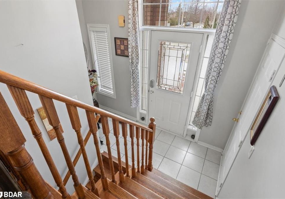 16-goodwin-avenue-bowmanville-ontario-40757608