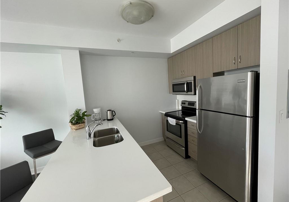 5020-corporate-drive-burlington-ontario-40757622