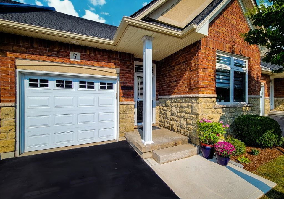 7-landscapes-trail-ancaster-ontario-40757635