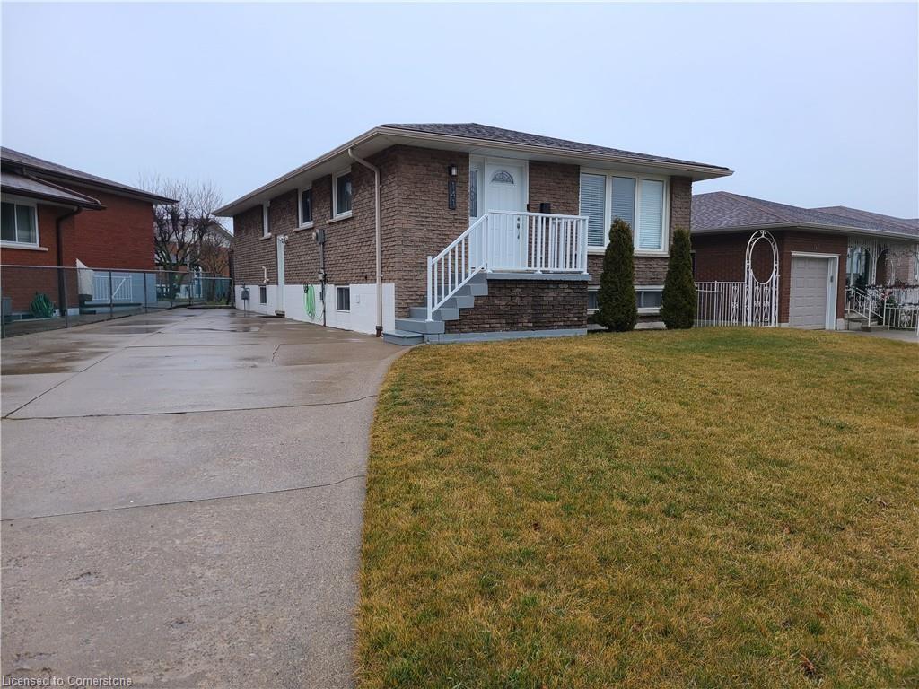 141-marcella-crescent-hamilton-ontario-40757757