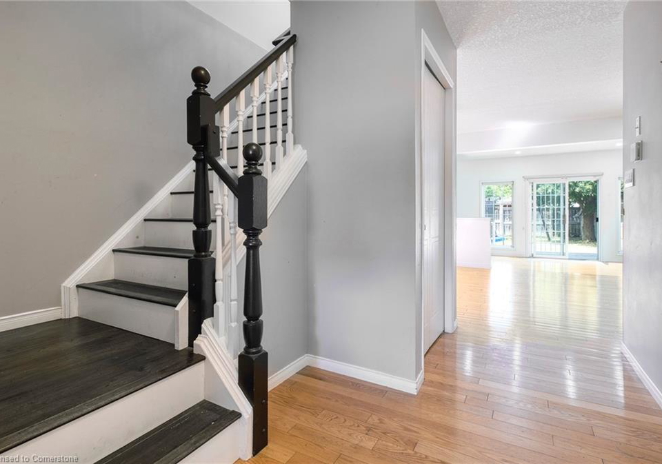 624-south-haven-drive-waterloo-ontario-40757854