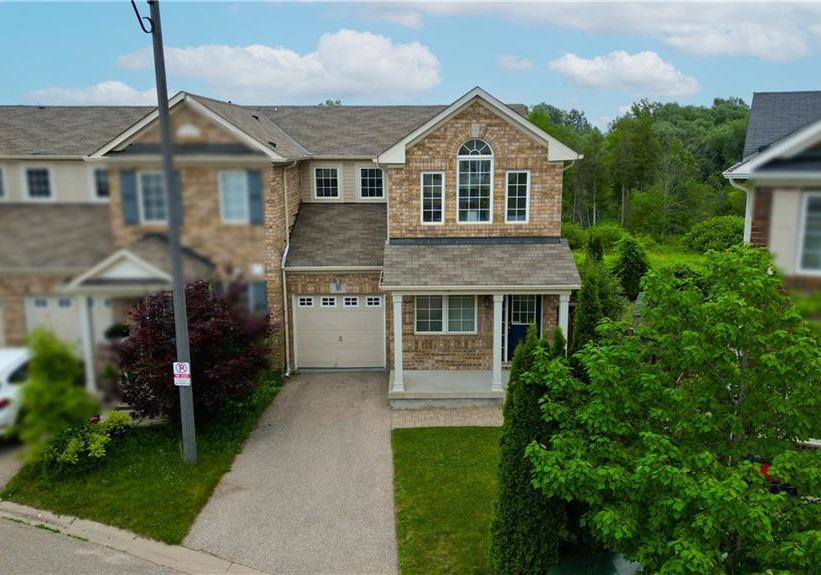 30-manhattan-circle-cambridge-ontario-40757876