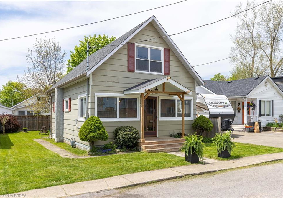 117-cambridge-road-e-crystal-beach-ontario-40757944