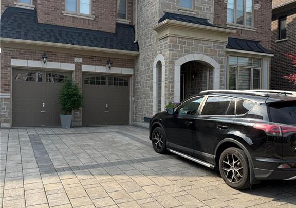 53-classic-drive-brampton-ontario-40758028
