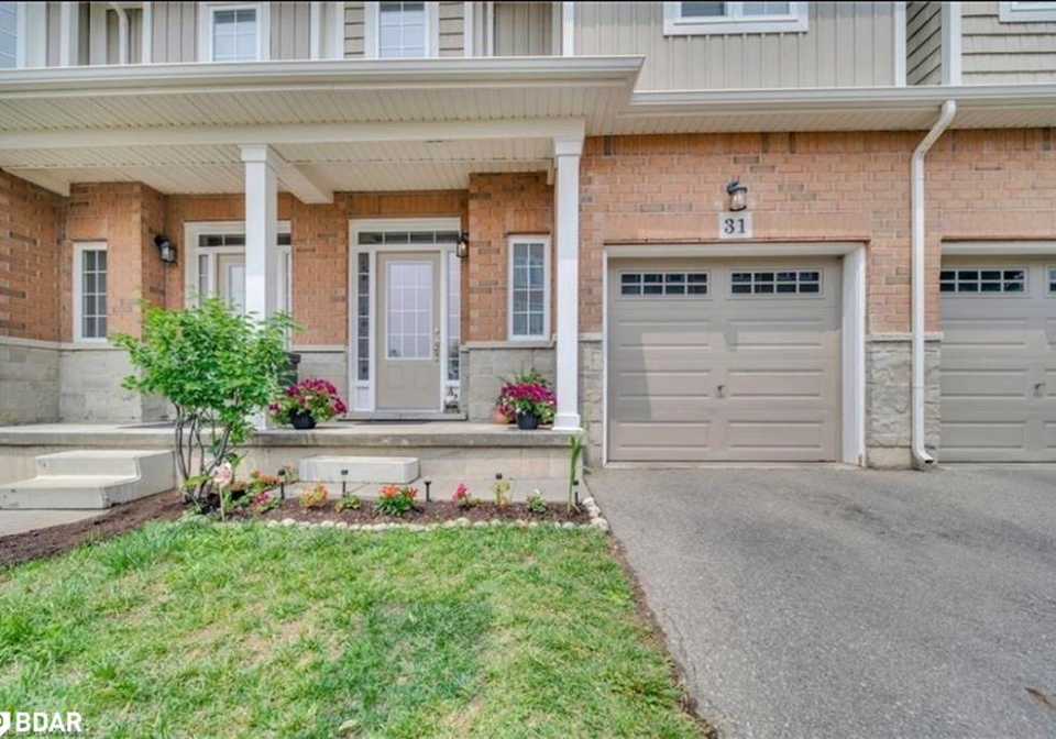 100-chester-drive-cambridge-ontario-40758053