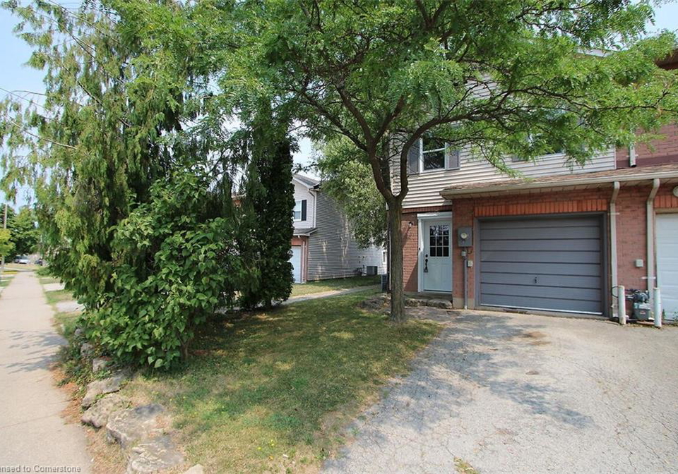 4353-concord-avenue-beamsville-ontario-40758213