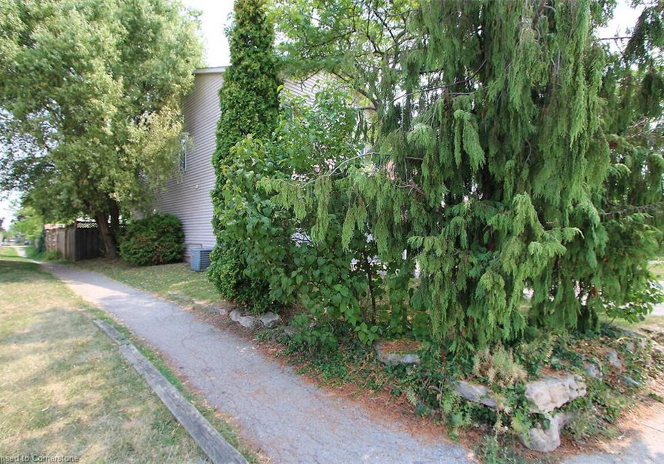 4353-concord-avenue-beamsville-ontario-40758213