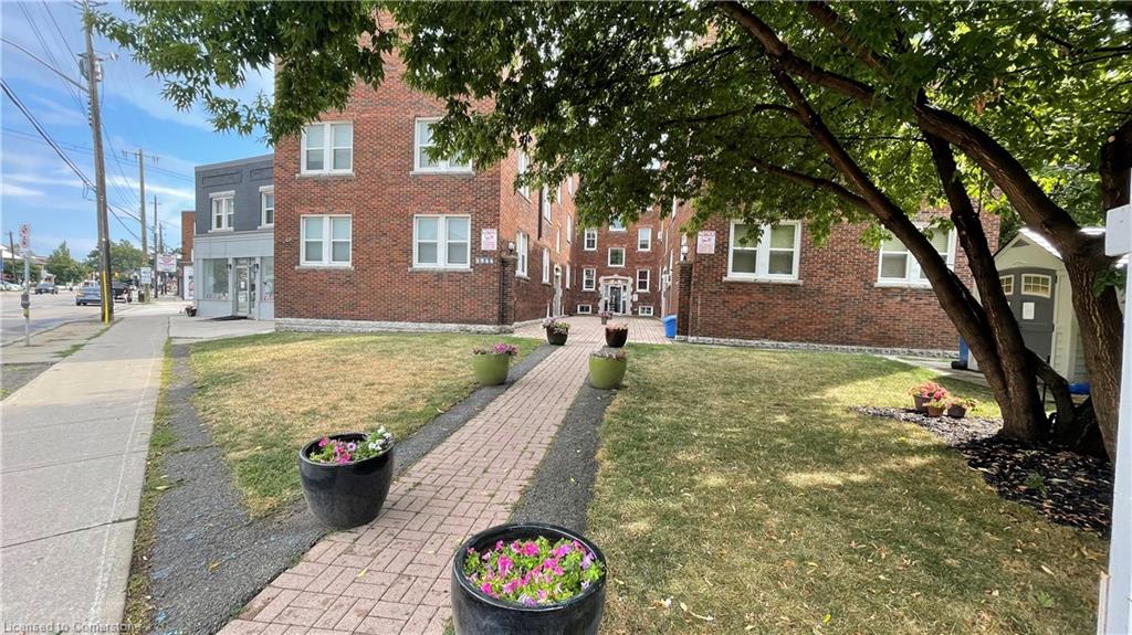 1544-king-street-e-hamilton-ontario-40758285