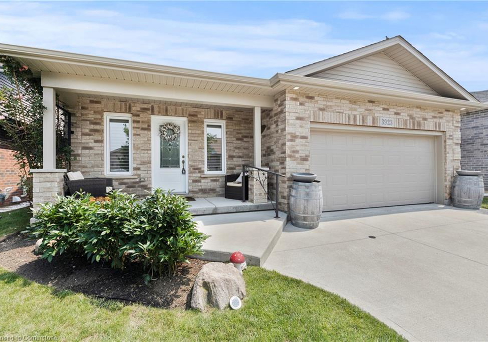 3923-sunset-lane-vineland-ontario-40758291