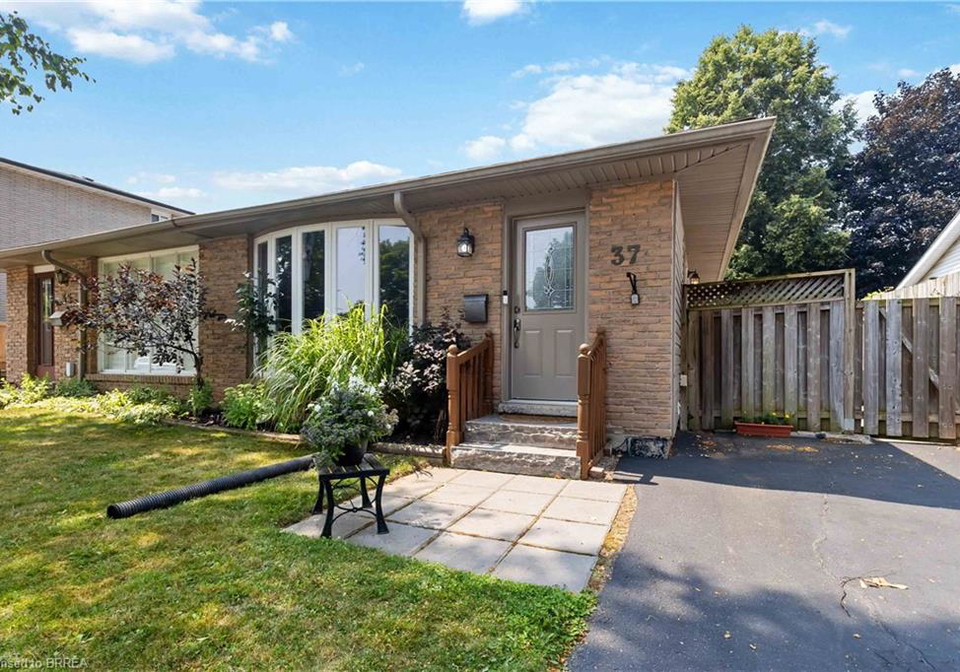 37-ivanhoe-road-brantford-ontario-40758387