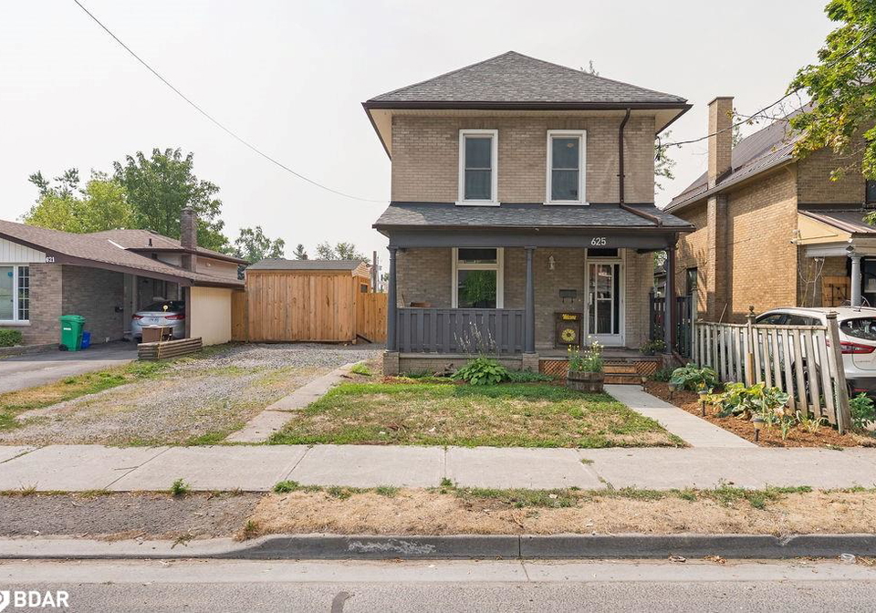 625-brown-street-peterborough-ontario-40758424