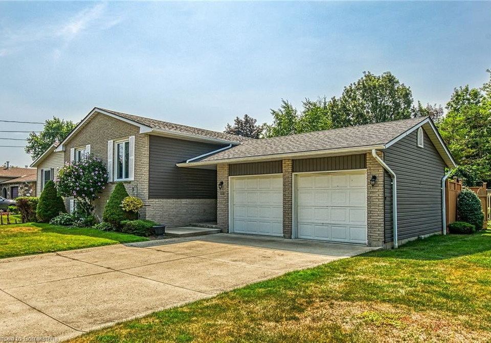 111-kinross-street-caledonia-ontario-40758476