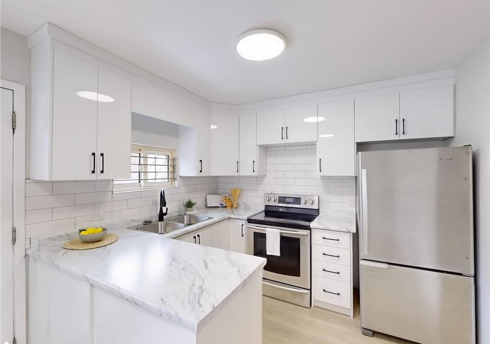 67-aikman-avenue-hamilton-ontario-40758548