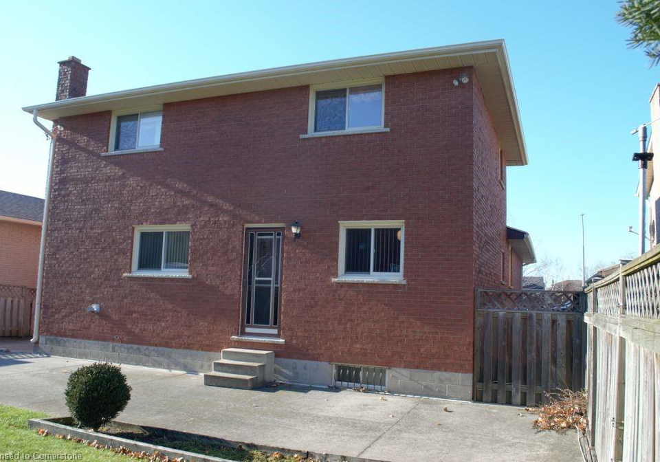 30-hearthside-crescent-stoney-creek-ontario-40758634