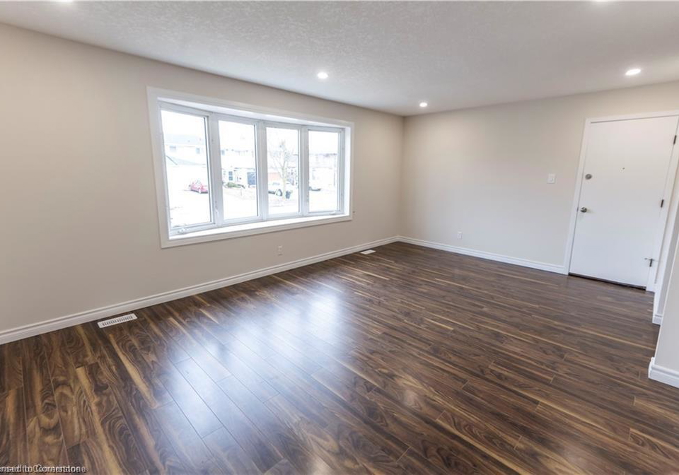53-obermeyer-drive-kitchener-ontario-40758811