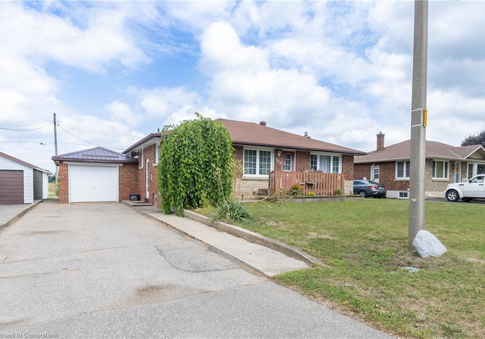 119-bell-street-delhi-ontario-40758881