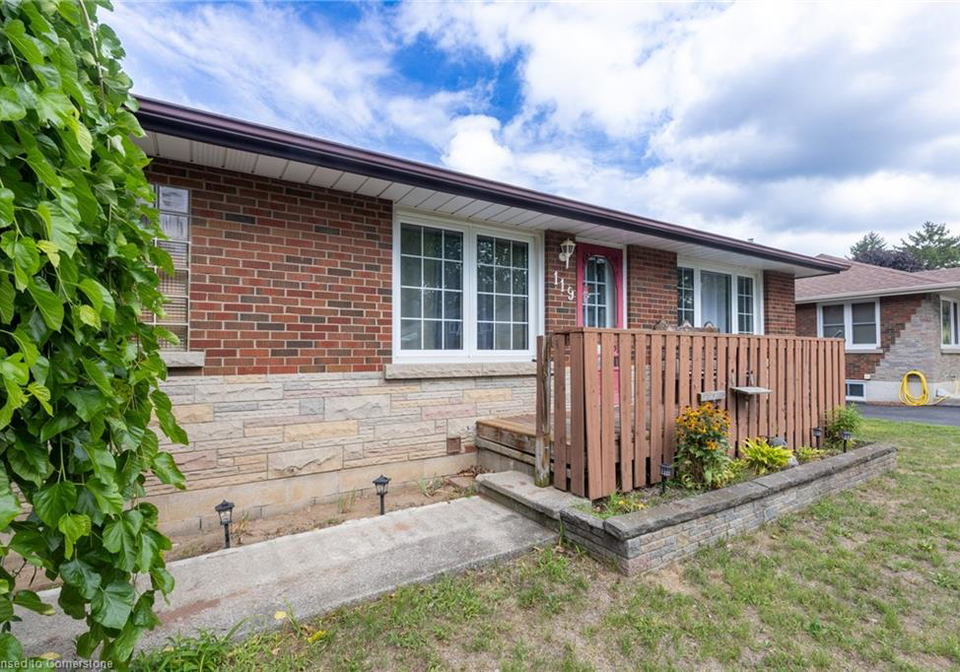 119-bell-street-delhi-ontario-40758881