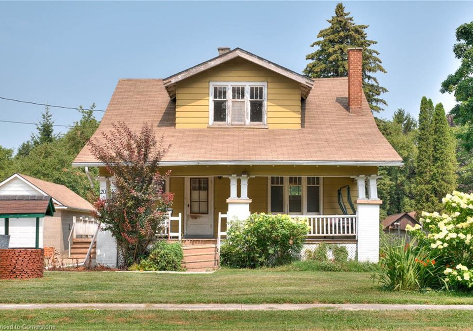 2057-martin-street-gorrie-ontario-40758883