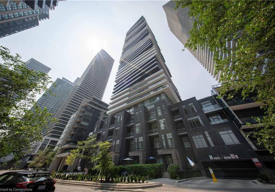 56-annie-craig-drive-toronto-ontario-40758915