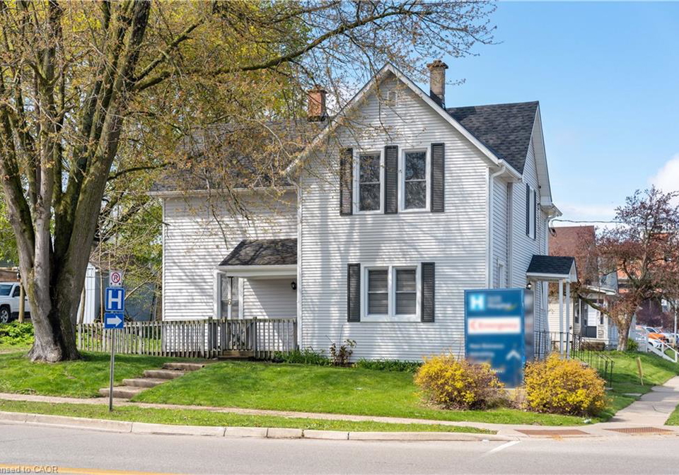 252-robinson-street-simcoe-ontario-40758941