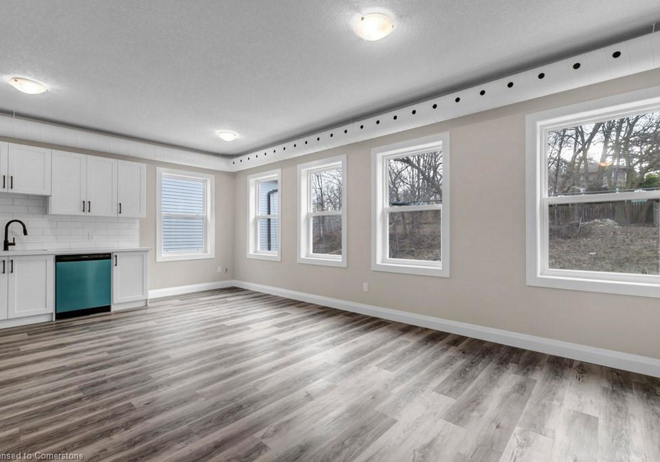26-queen-street-w-cambridge-ontario-40758966