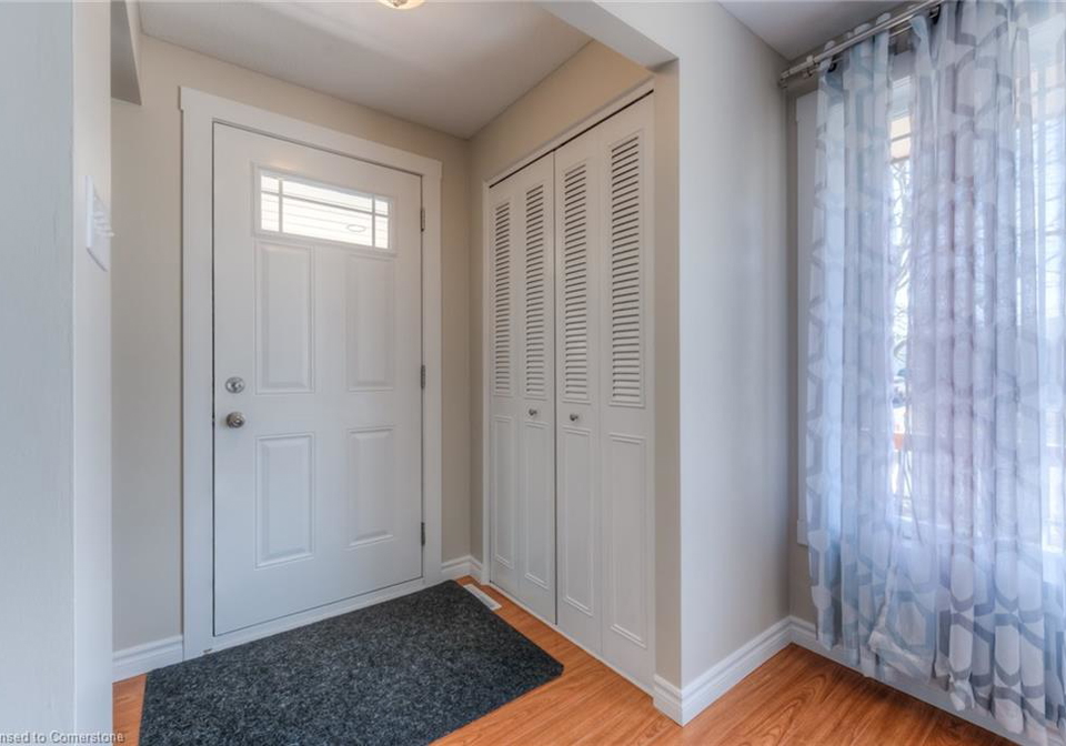 14-geneva-crescent-kitchener-ontario-40759099