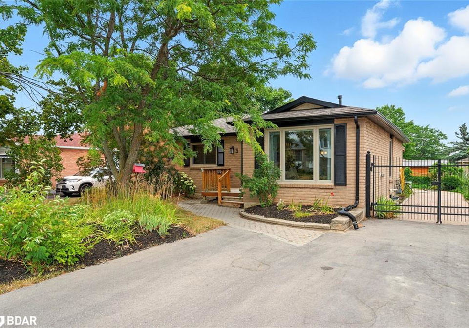 3-rogers-road-lindsay-ontario-40759181
