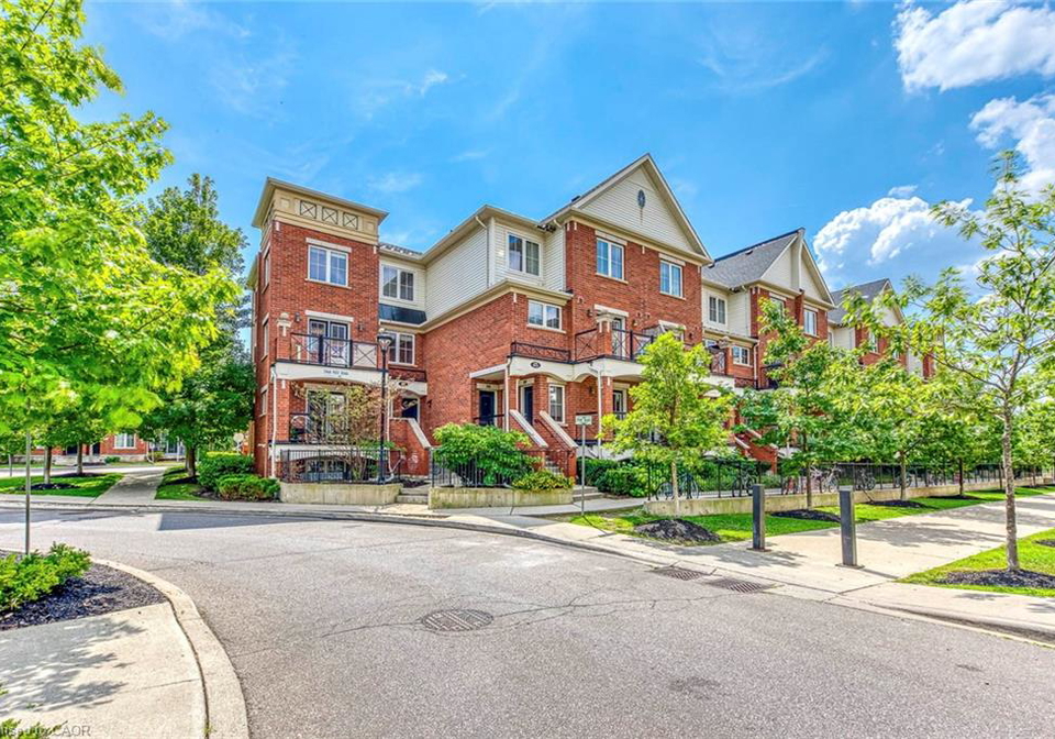 2468-post-road-oakville-ontario-40759200