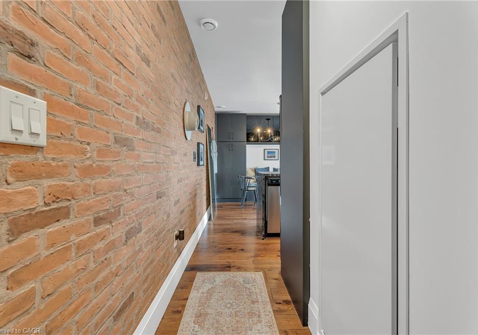 455-charlton-avenue-e-hamilton-ontario-40759298