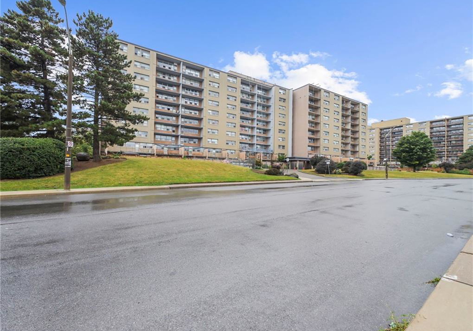 15-albright-road-hamilton-ontario-40759355