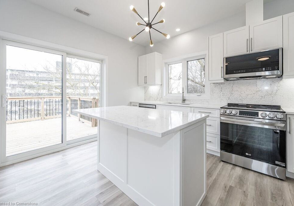 498-karn-street-kitchener-ontario-40759439