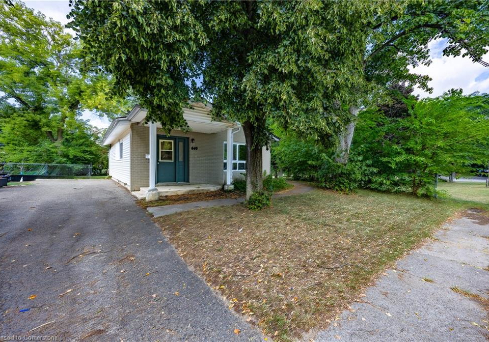 640-gibralter-street-delhi-ontario-40759459