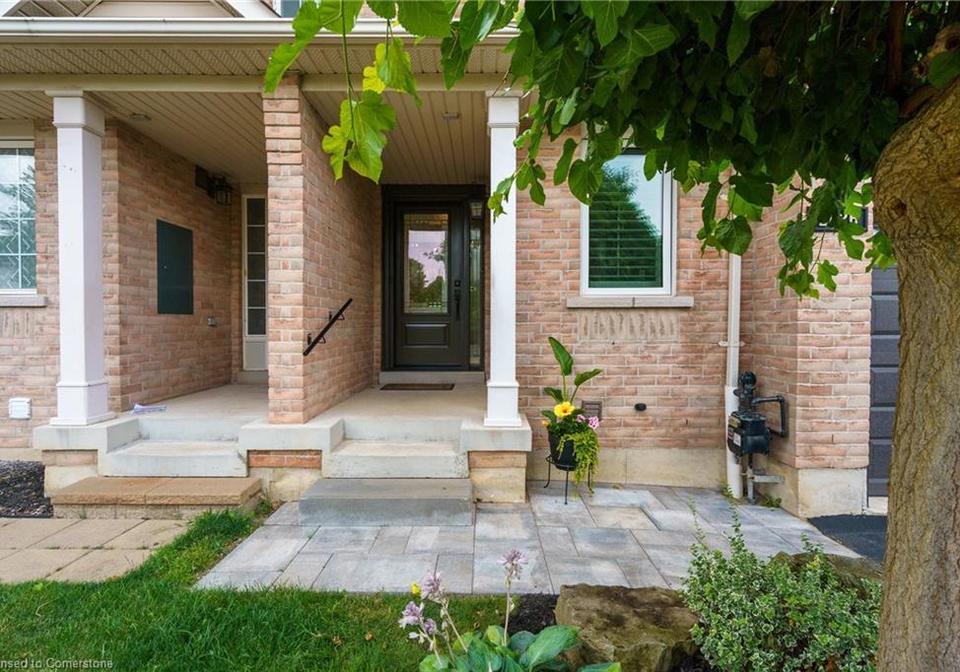 2626-armour-crescent-burlington-ontario-40759485