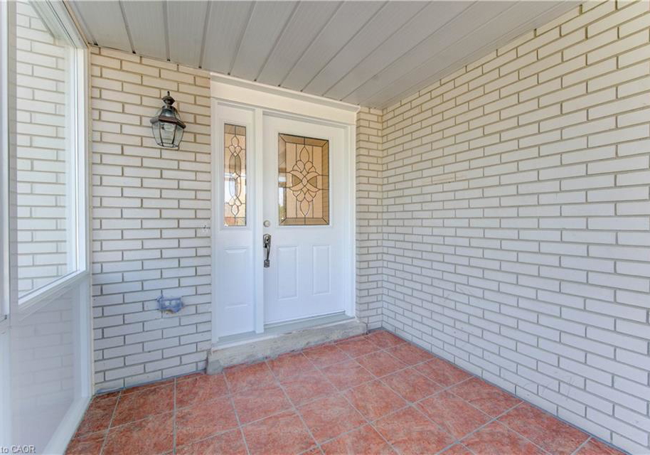 1493-queens-boulevard-kitchener-ontario-40759488