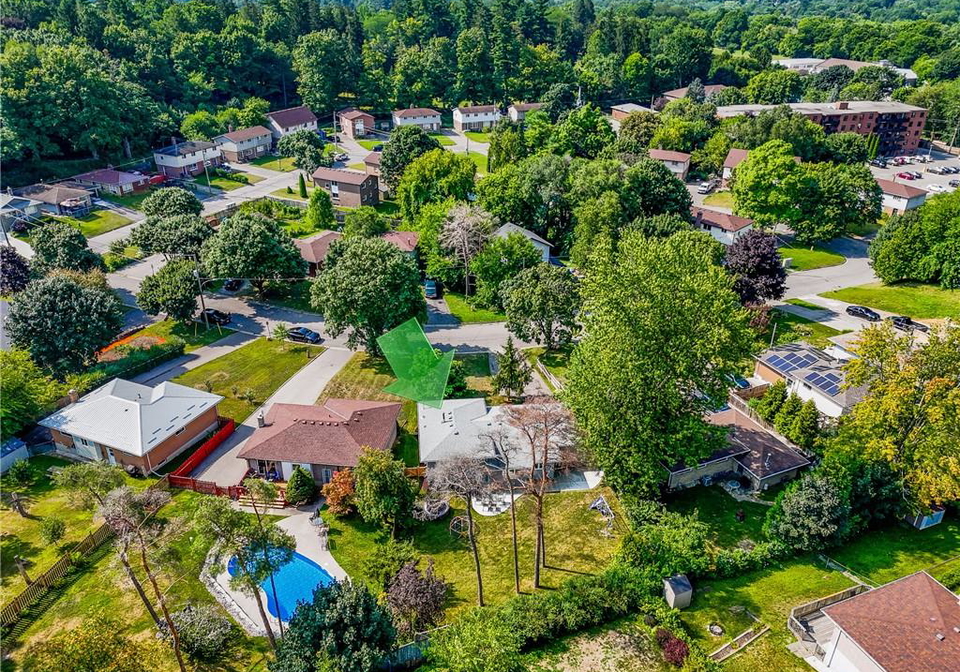 30-ashton-drive-simcoe-ontario-40759537