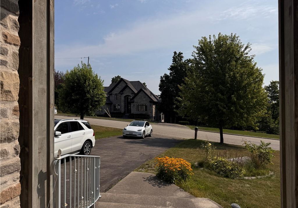 545-woolwich-place-waterloo-ontario-40759553