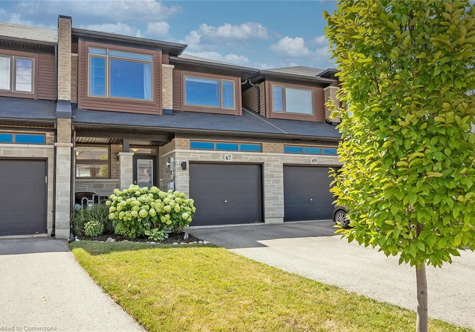 67-columbus-gate-stoney-creek-ontario-40759595