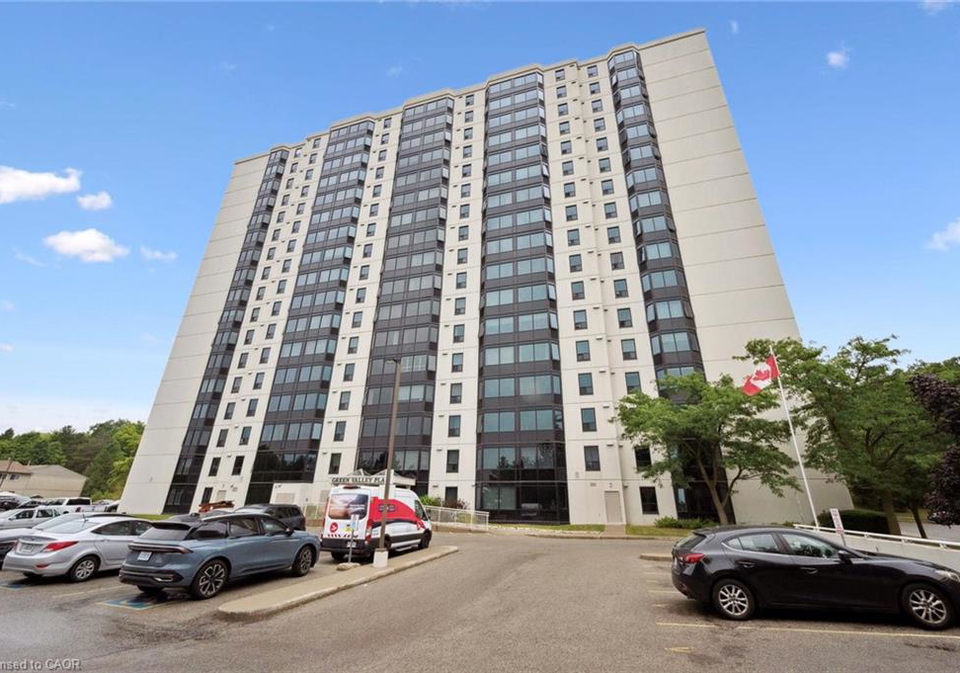 35-green-valley-drive-kitchener-ontario-40759816