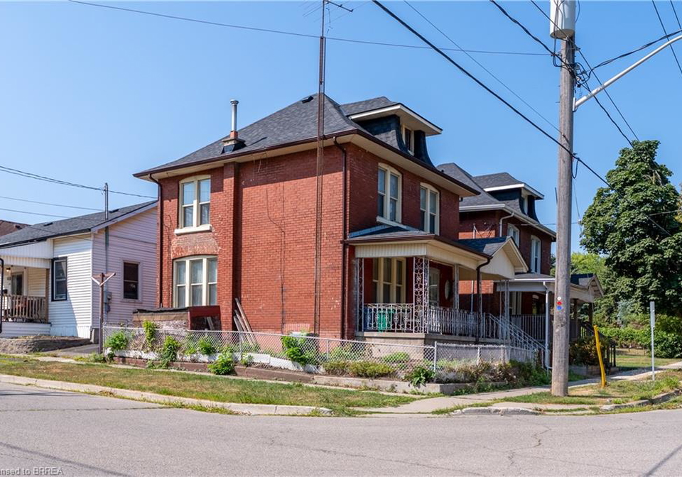49-grey-street-brantford-ontario-40759853
