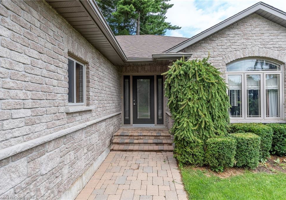 6-wintergreen-crescent-delhi-ontario-40759868