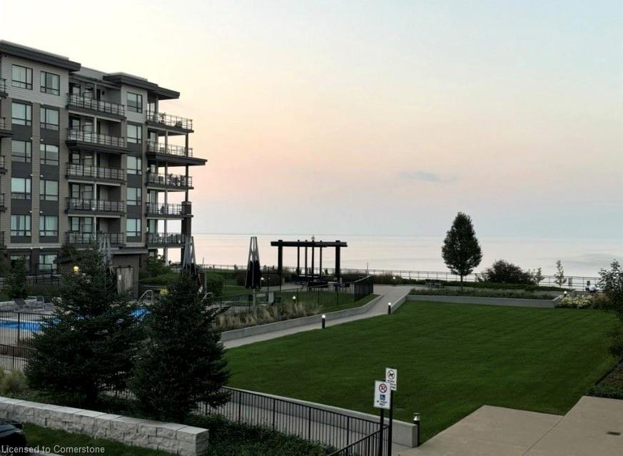 10-esplanade-lane-grimsby-ontario-40759901