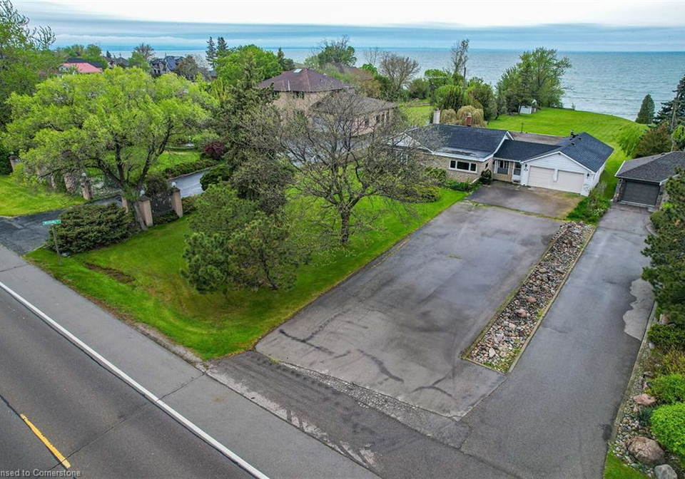 1033-north-service-road-stoney-creek-ontario-40759917