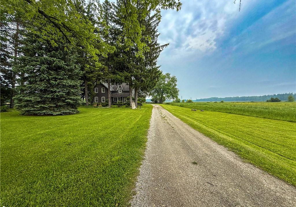 10187-county-road-10-new-lowell-ontario-40759923