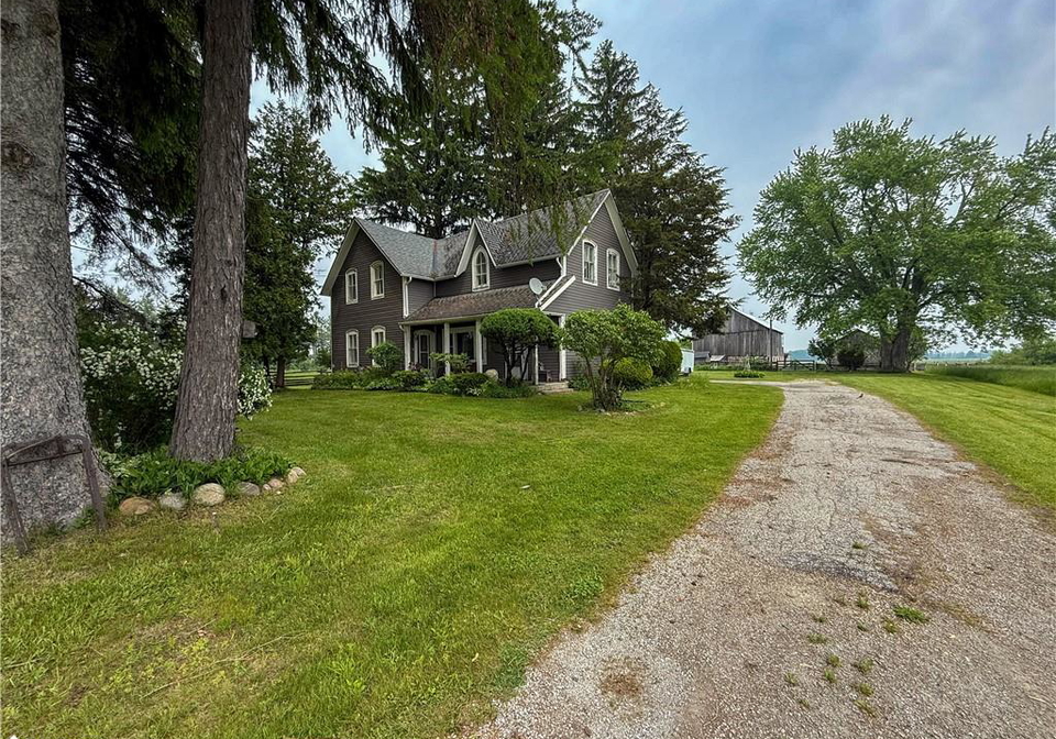 10187-county-road-10-new-lowell-ontario-40759923