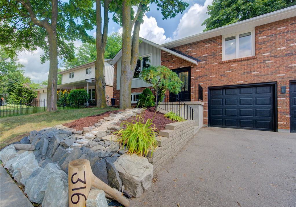 316-country-hill-drive-kitchener-ontario-40759937
