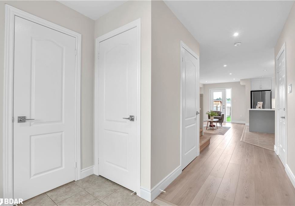 16-admiral-crescent-angus-ontario-40760124