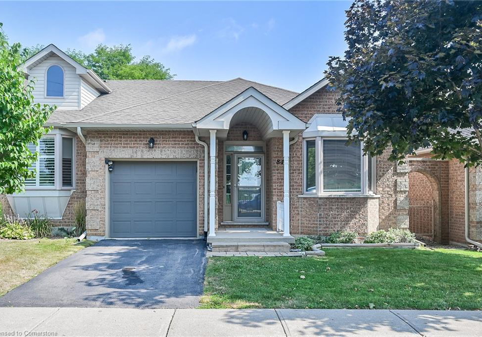 84-greentrail-drive-mount-hope-ontario-40760130